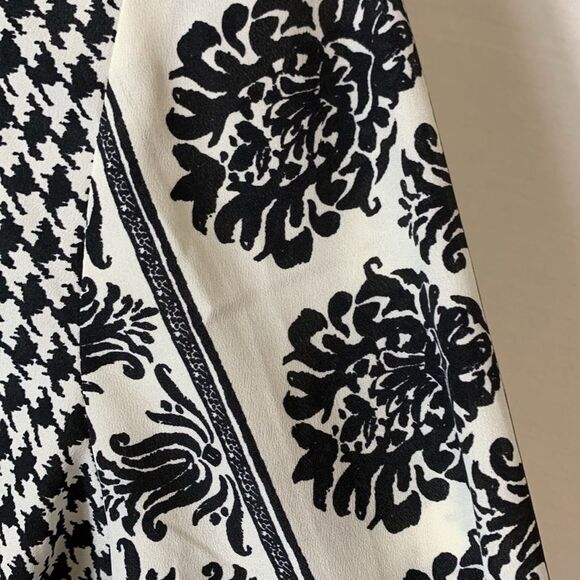 Lands’ End Black White Houndstooth Floral Tie Neck Button Front LS Tunic Sz 12 - Picture 6 of 16